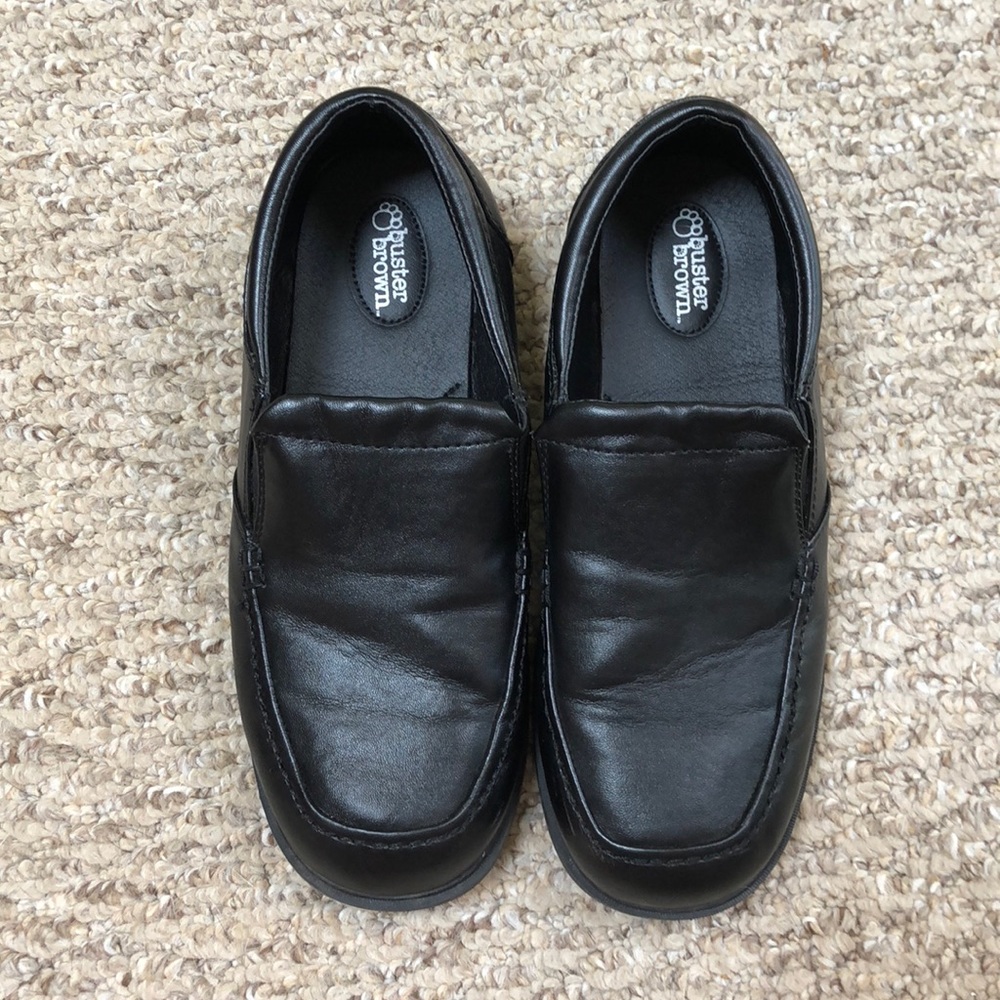 Boys Buster Brown dress shoes size 6